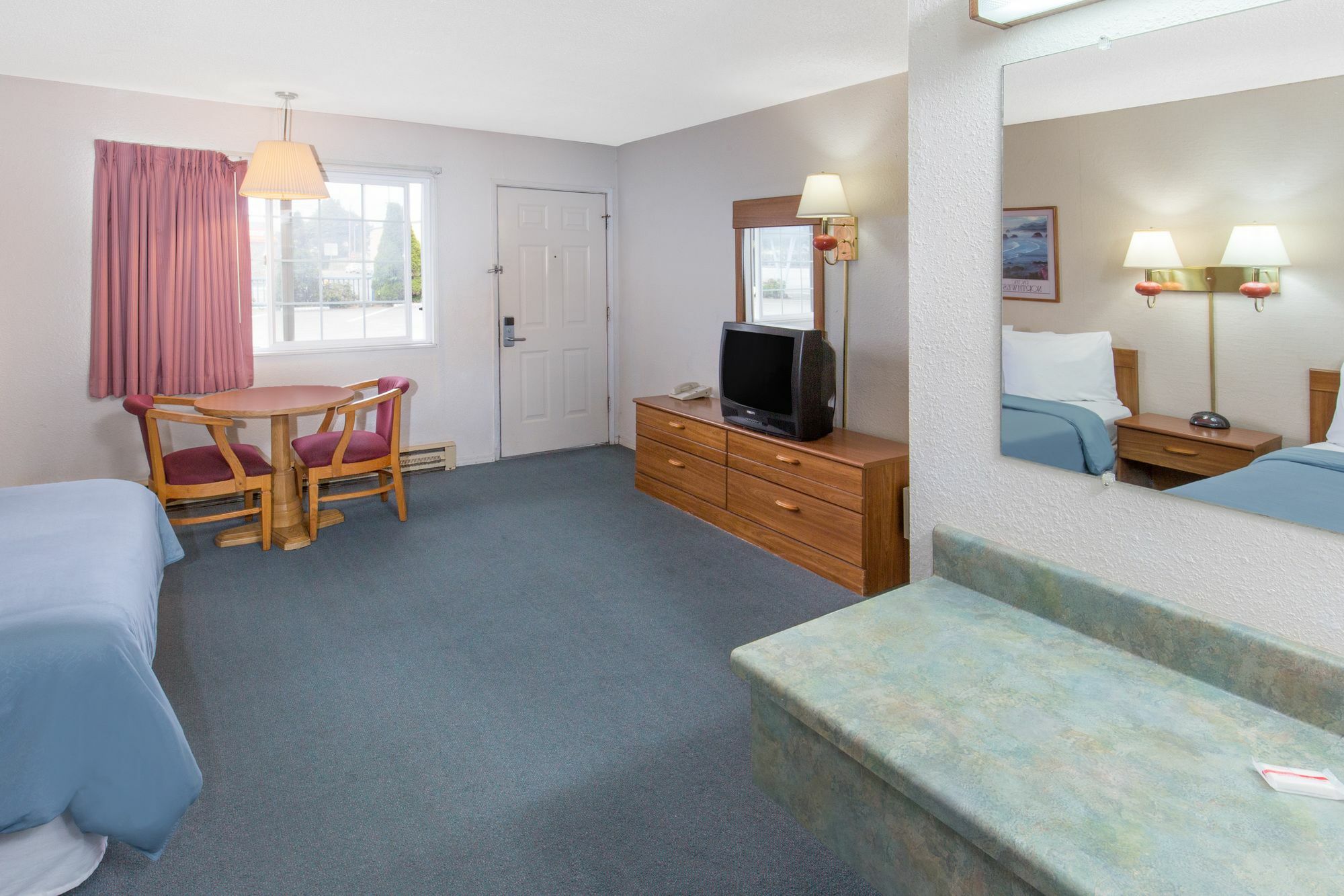 Redwood Inn Crescent City Exterior photo
